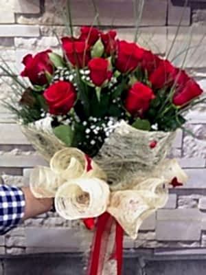 15 Kırmızı Gül Buketi