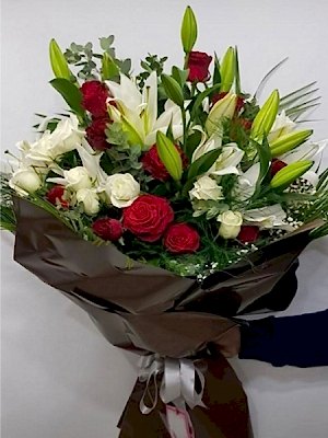 Kucak Dolusu Gül Yüzlüme 